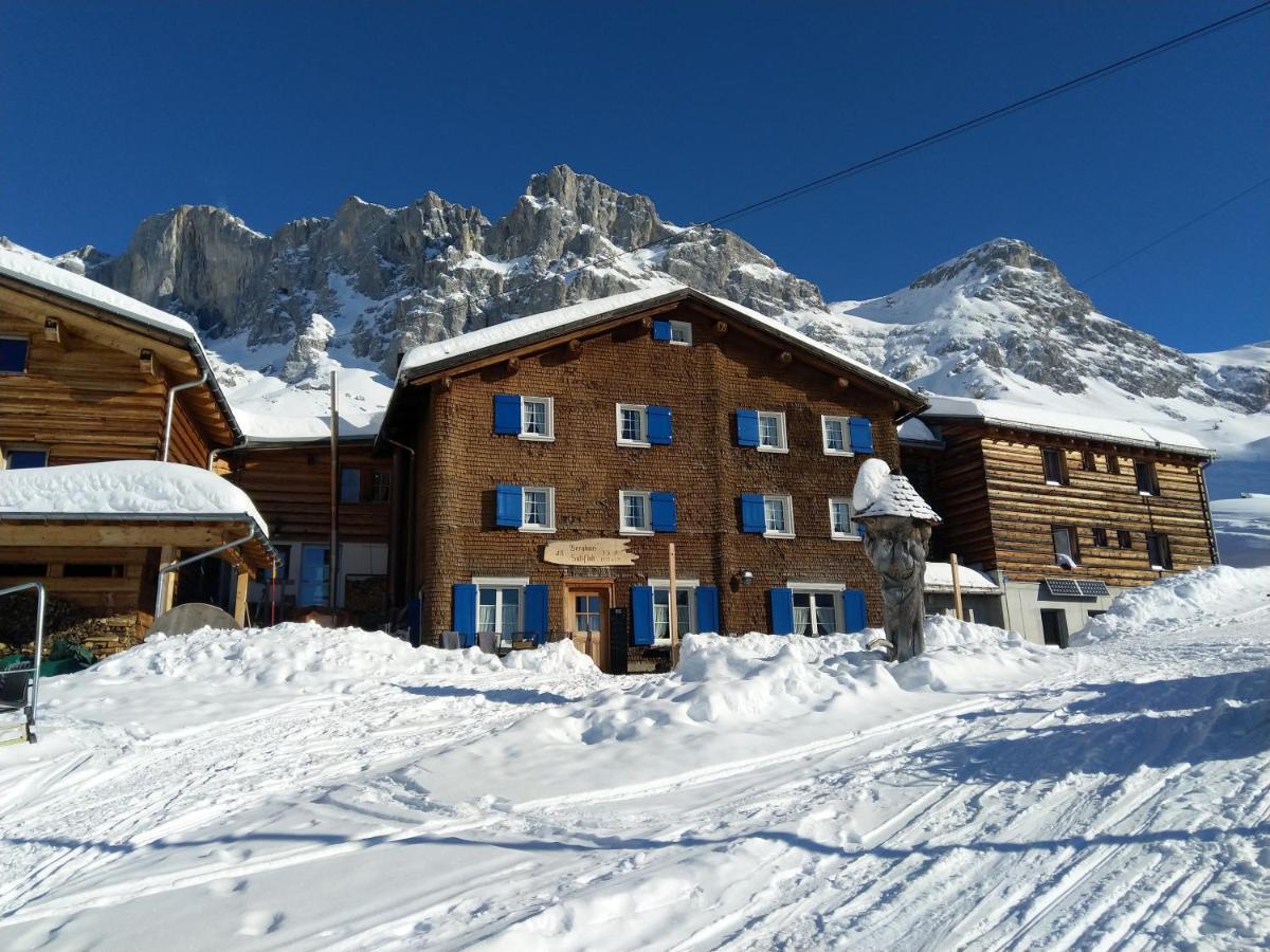 Berghaus Sulzfluh Hotell Sankt Antönien Exteriör bild